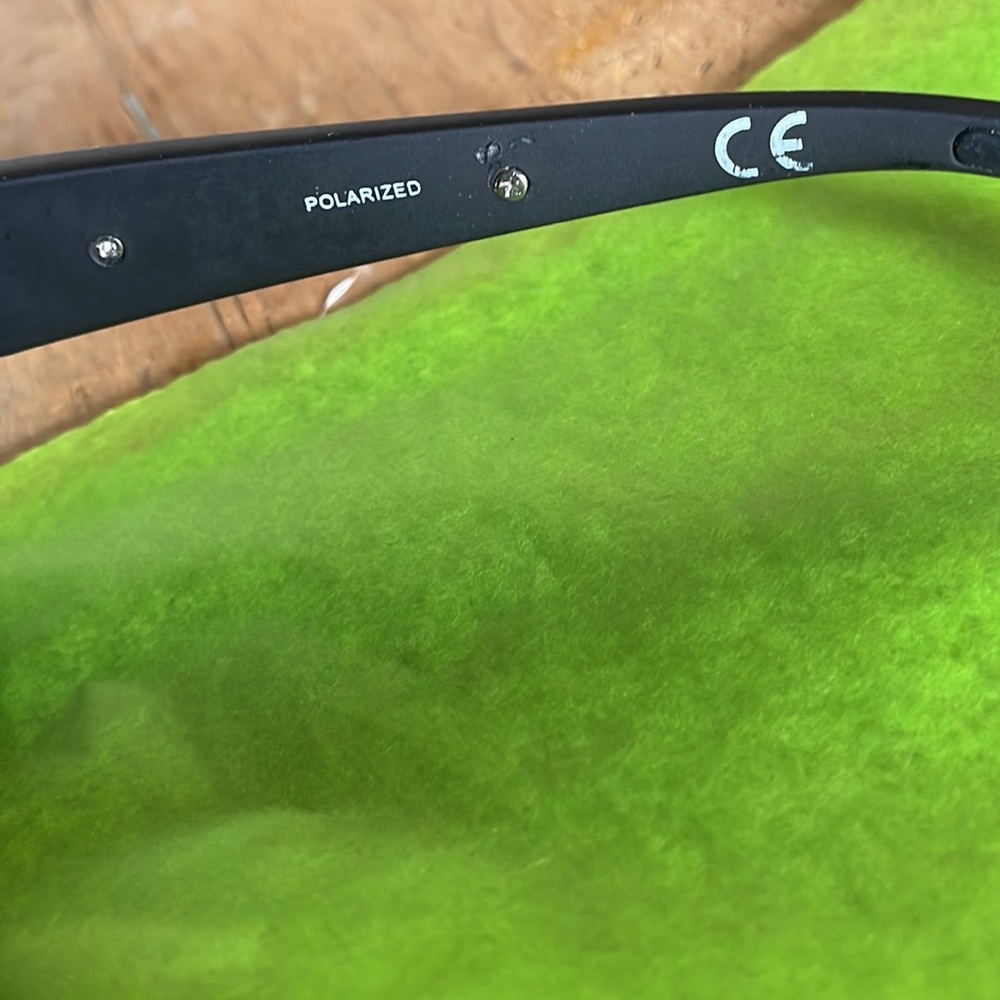 Foster Grant sunglasses polarized - Picture 7 of 9